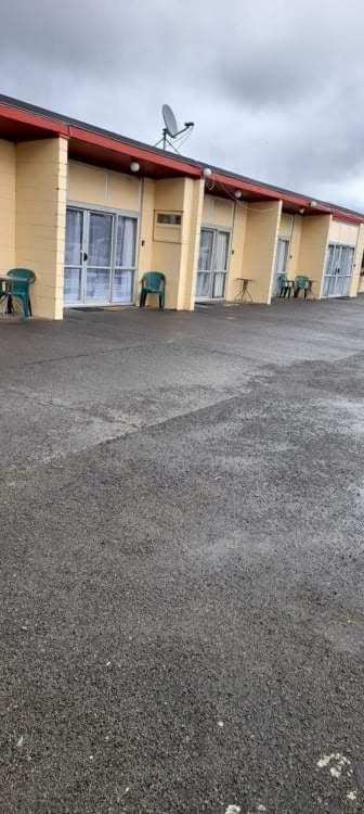 Roadside Motel وايورو المظهر الخارجي الصورة